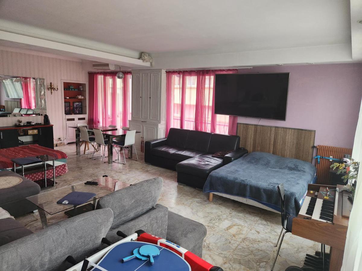 Big Apart 140M2 5Min Walk To Beach Sea &Promenade 3 Double Rooms,Big Living Room 42M2, 3 Showers,9 Beds, Free Parking Nizza Esterno foto